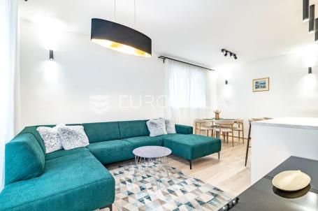 Zagreb, Blato, prekrasan dvosoban stan, parking, 50 m² PRVI NAJAM