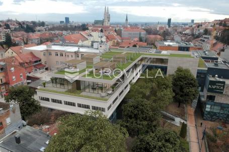 Luksuzan četverosoban dvoetažan penthouse 284 m² u Kaptol centru