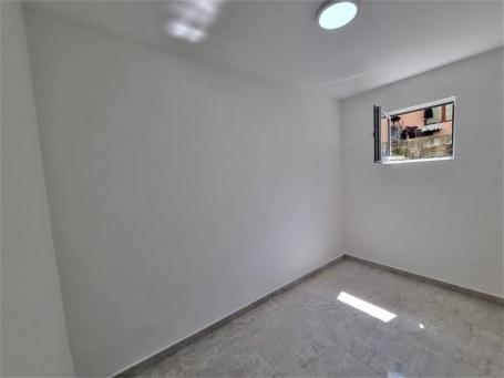 Izdaje  se lokal 38 m², ul. Rajka Divca 007, Prijepolje