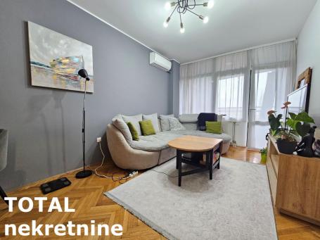NOVI SAD - BULEVAR - 49.00 m2