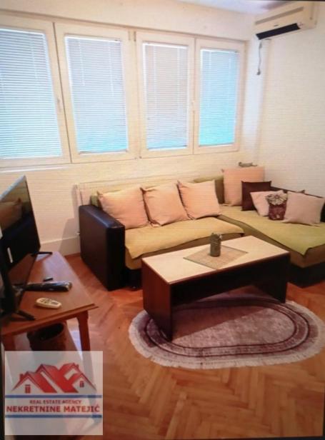 STAN, ERDOGLIJA, 38M2, 4. SPRAT, GREJANJE NA GAS, CENA – 76.000 E