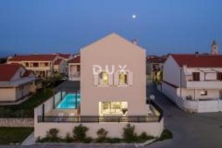 ZADAR, NIN – Ekskluzivna vila prvi red uz more