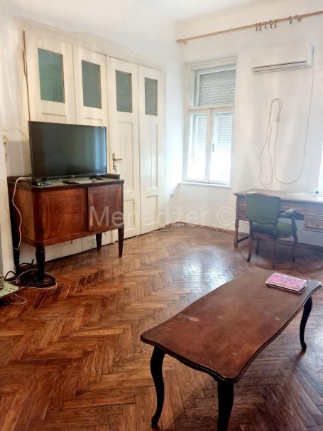 Vracar  80m2, 2,5 VPR  useljiv  Ta