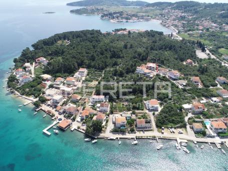 Građevinsko zemljište od 952 m2 nedaleko od mora, Lumbarda, Korčula