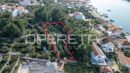 Atraktivno zemljište 507 m2, pogledom na more, Lumbarda