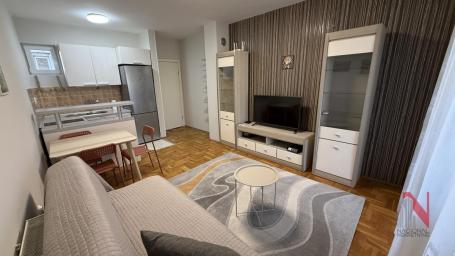 Trosoban stan 69 m², Bulevar Evrope, Novi Sad