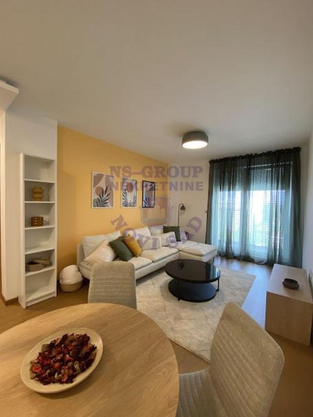 Dvosoban stan na Bulevaru Evrope, 42m2