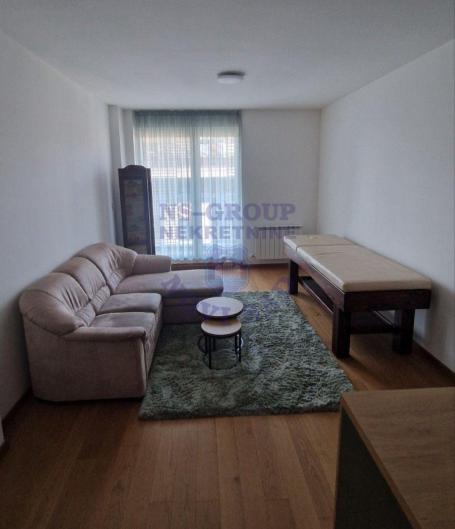 Dvosoban stan na Bulevaru Evrope, 44m2
