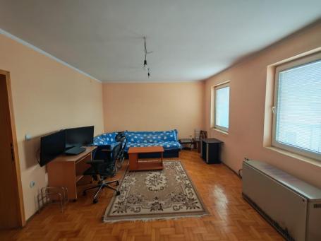 Dvoiposoban stan u Durlanu kod Slatke kuće