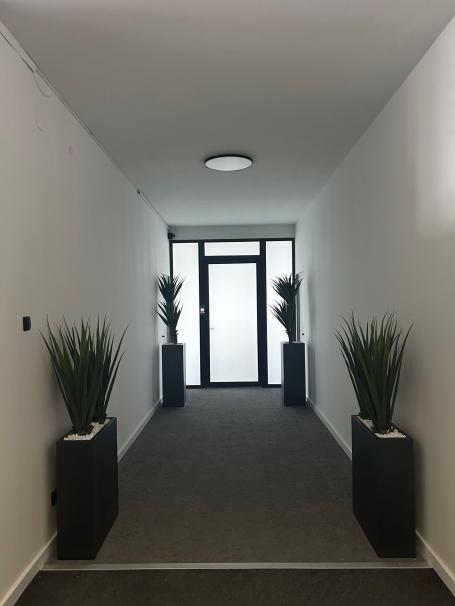 Premium poslovni prostor za vaš biznis! Renoviranih 162 m2. Preporuka!