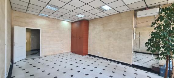 NOVI BEOGRAD STARI MERKATOR 55m2 , 490e