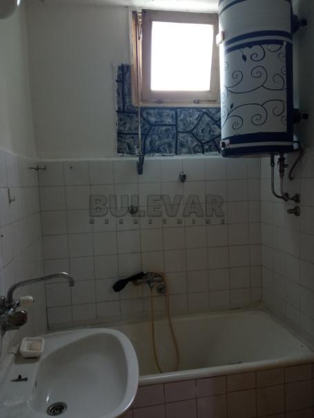 Stan u Kragujevcu, 38 m2 - 3. sprat, naselje Stanovo