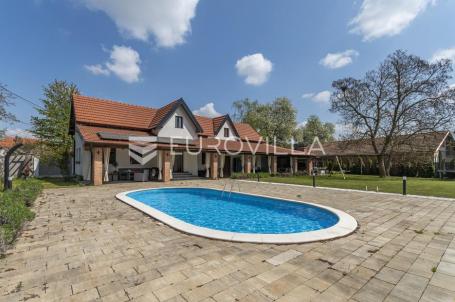 Trnovec Bartolovečki, Šemovec, prekrasna kuća površine 290 m²