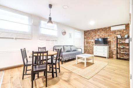 Zagreb, Maksimir, prekrasan dvosoban stan 45 m²