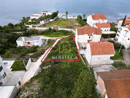 IZDVAJAMO! Građevinska parcela sa pogledom na more - Kaluđerovina, Tivat