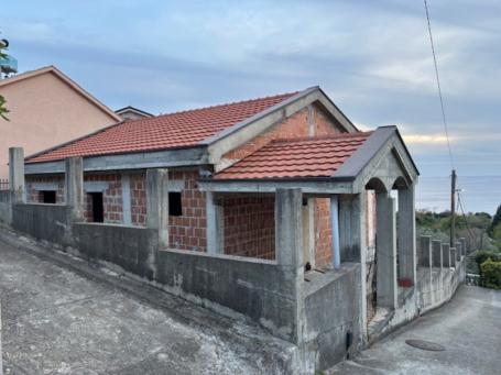 Kuca u izgradnji Petrovac