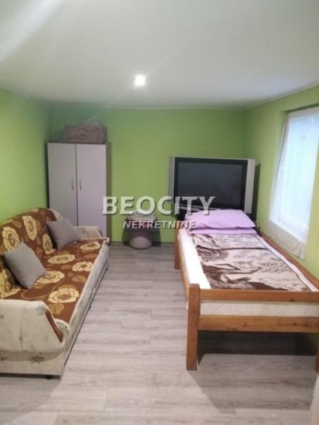 Novi Sad, Petrovaradin, , 0.5, 25m2, 200EUR