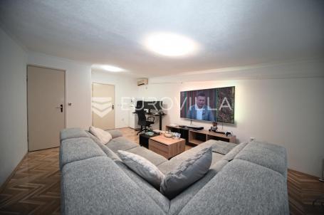 Osijek, Centar, dvosoban stan za prodaju na savršenoj lokaciji, površine 56,86 m²