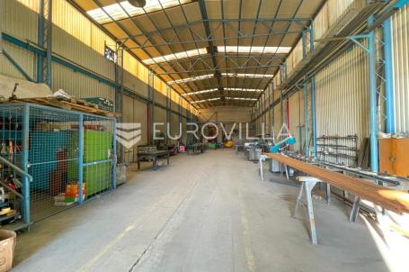 Donji Miholjac, Industrijska zona, prodaja industrijske hale na zemljištu površine 10.538 m²