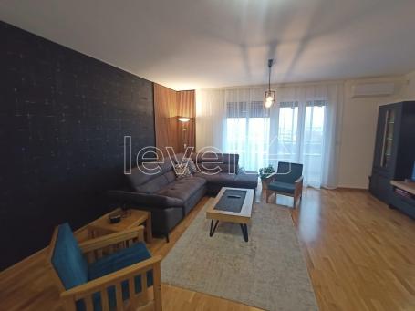 PETROVARADIN - PETROVARADIN - 98.00 m2