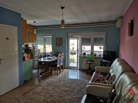 NOVI SAD - STANICA - TROSOBAN STAN - 69 m2 - 164,800€