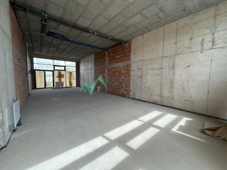 Izdavanje, Poslovni prostor, 182m2 , Novo Naselje