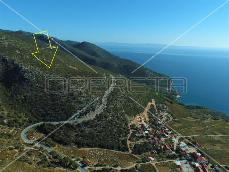 Poljoprivredno zemljište sa pogledom na more, 15 ha, Orebić, Pelješac
