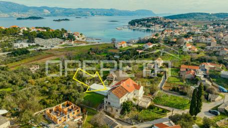 Kuća na atraktivnoj lokaciji, 240 m2, Lumbarda, otok Korčula