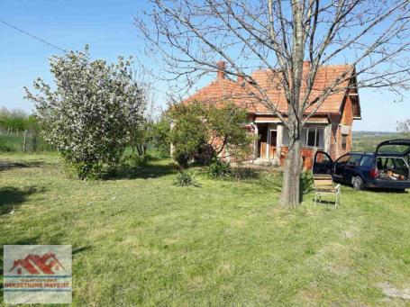 IMANJE U TRNAVI -140 ARI + KUĆA 50M2–59.000 EUR