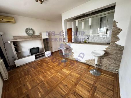 Garsonjera 26m2 Bulevar 