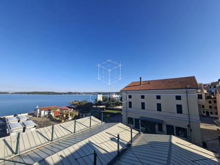 Rovinj – Stan u staroj jezgri s pogledom na more, dvije stambene jedinice, 72 m²