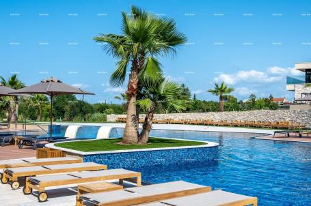 Stan Prodaja stanova - Luksuzni resort s krovnim infinity bazenom! Umag!