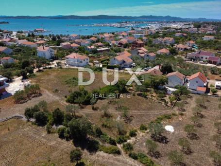 ZADAR, SUKOŠAN - Građevinsko zemljište na izoliranoj lokaciji