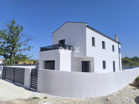 ISTRA, SVETVINČENAT - Kuća s bazenom i garažom u srcu Istre