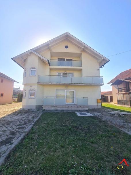 PETROVARADIN - SADOVI - KUćA - 413 m2 - 318,000€