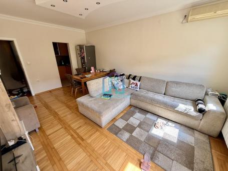 Dvosoban stan 59 m², Novo Naselje, Novi Sad, 1. sprat