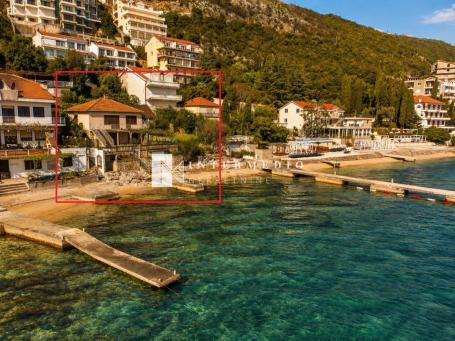 Ekskluzivna kuća prvi red do mora – Njivice, Herceg Novi