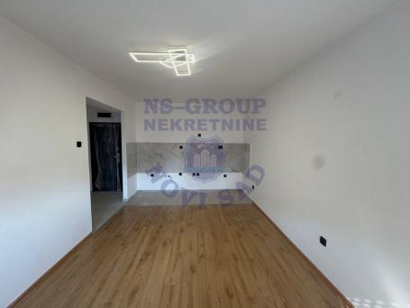 Dvosoban stan na Železničkoj Stanici