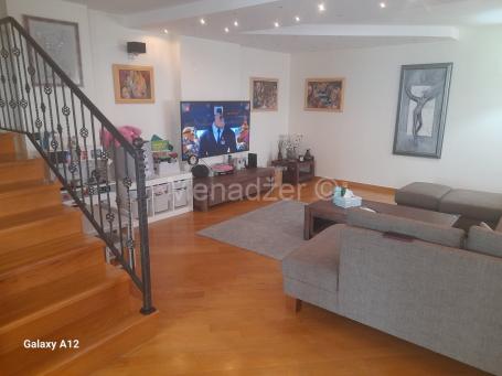 Centar, Luks 4.0 Dupleks 180m2 Lift lođa Uknjižen