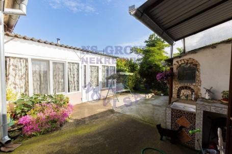 prodajem kuću u Sr. Karlovcima Š:569068
