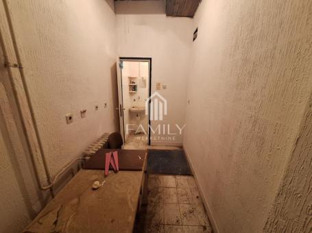 Poslovni prostor 5 m², Novo Naselje, Novi Sad
