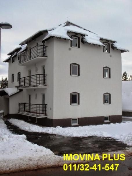 Kopaonik - Stevana Prvovenčanog, 467m2