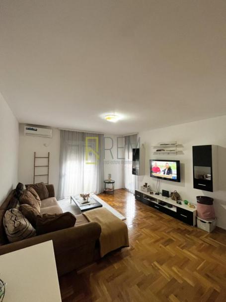Prodaja- opremljen jednosoban stan površine 60m2 u Zagoriču