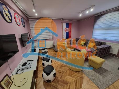 Izdaje se jednosoban stan, 40m2, sa svim troškovima