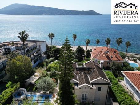 Na prodaju luksuzna vila na samoj obali mora Herceg Novi