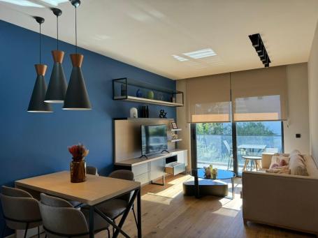 Prelep jednosoban 46m² stan na 50 metara od mora – Seljanovo, Tivat