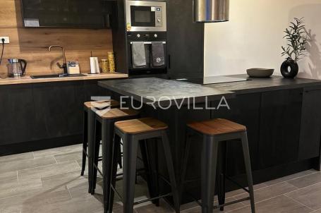 Zagreb, Šenoina, prekrasan trosoban stan površine 68 m²
