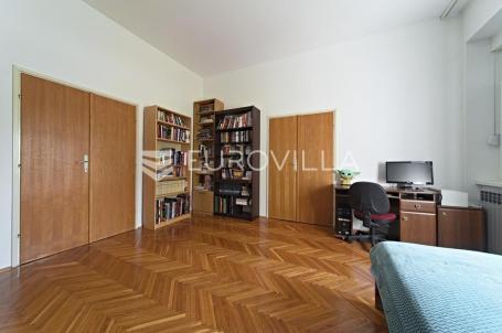 Osijek, Donji grad, Poslovni prostor stan u prizemlju 105 m² u blizini bolnice