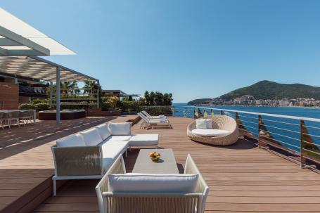 BUDVA, DUKLEY GARDENS-Trosoban penthouse od 282m² sa terasom od 235m² i direktnim pogledom na more (