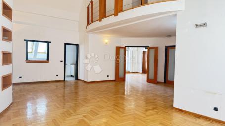 Vračar, Požarevačka duplex, 213 m2, 659.000 EUR